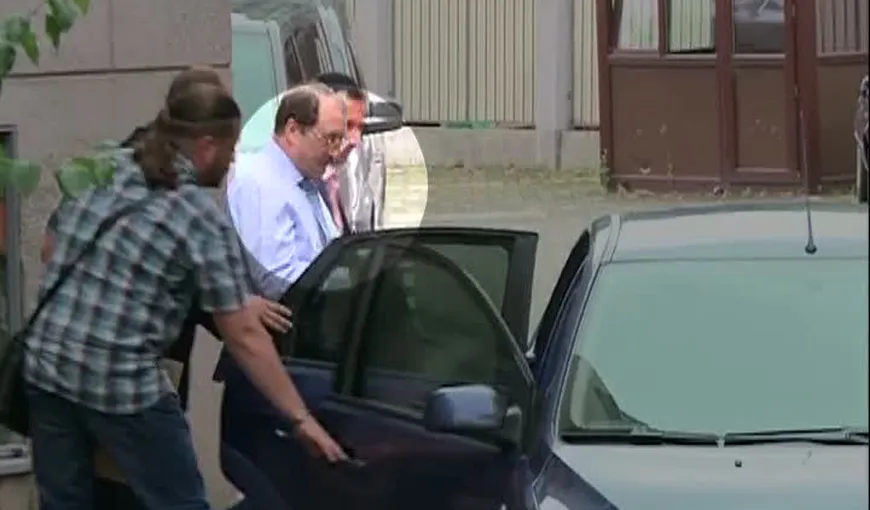 Mircea Băsescu, dus la tribunal pentru mandat. Cum a ajuns fratele preşedintelui din denunţător suspect UPDATE