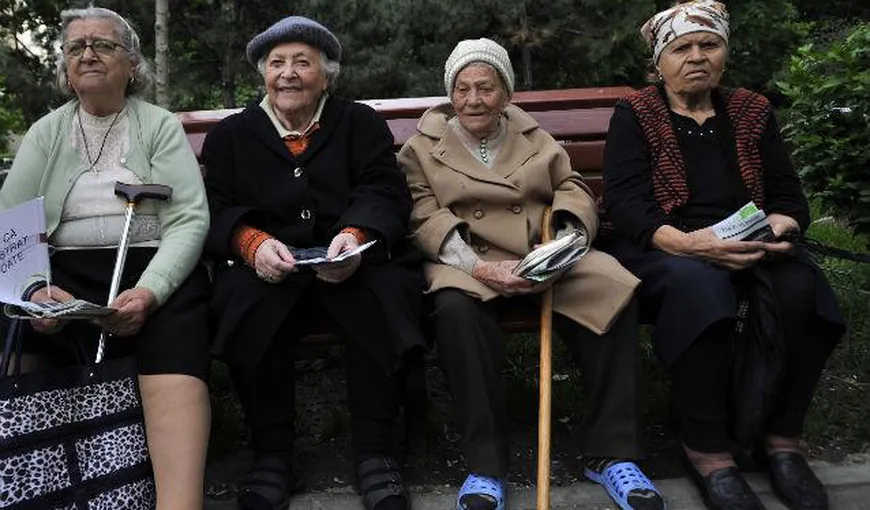 PENSIONAREA femeilor la 65 de ani, AVIZATĂ de deputaţi. Care sunt etapele privind vârsta de retragere