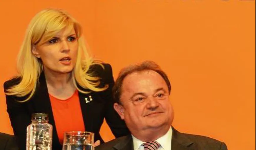 Elena Udrea cere demisia lui Vasile Blaga: Distruge PDL