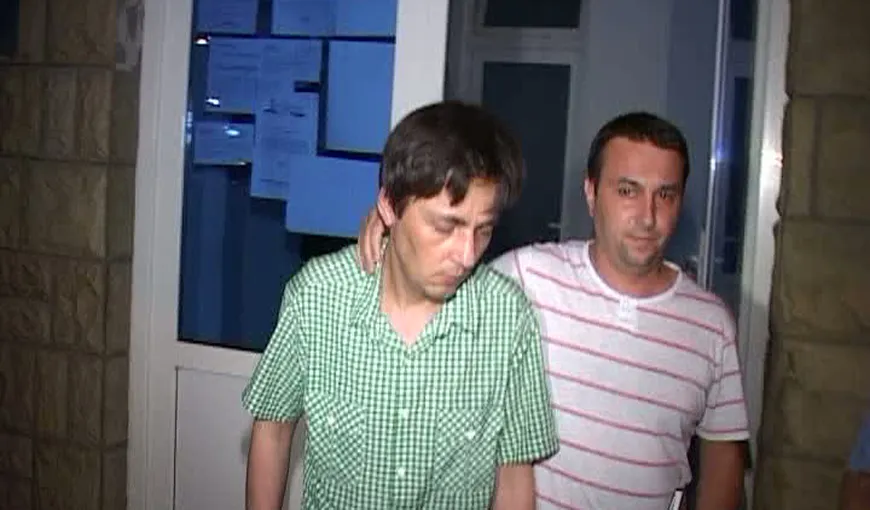 Zile de COŞMAR pentru bărbatul care l-a scuipat pe Traian Băsescu. Adrian Zglobiu a fost UMILIT în spital