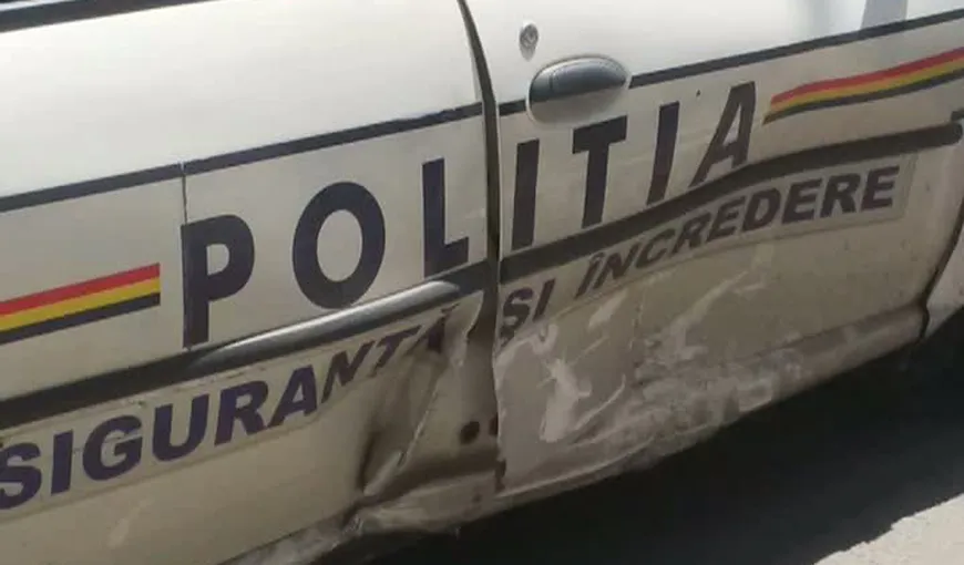 ACCIDENT grav în Capitală cu o MAŞINĂ a POLIŢIEI şi DOUĂ LIMUZINE de lux VIDEO