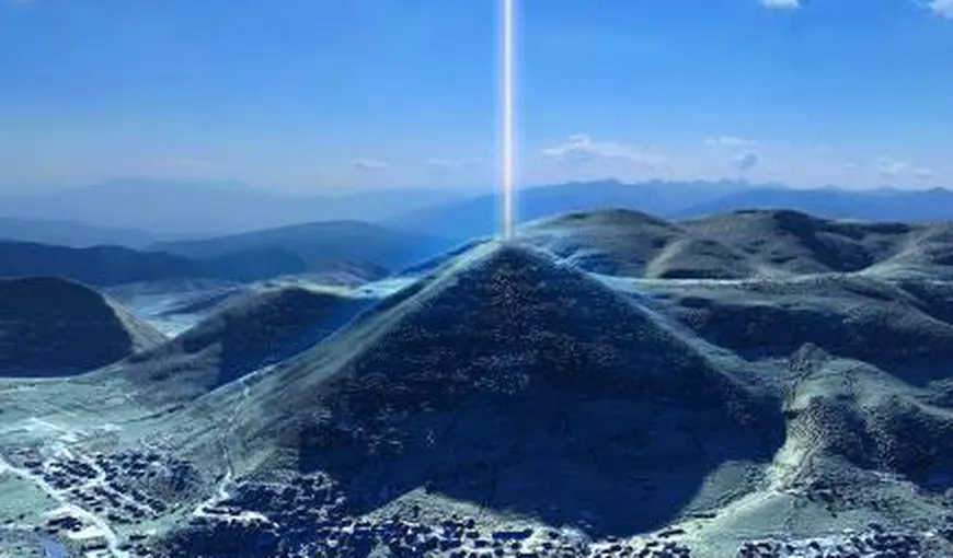 Inexplicabilul fascicul de lumina apărut deasupra Piramidei Soarelui