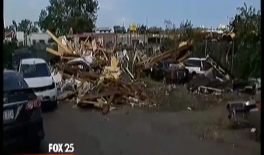 Tornadă neobişnuită în apropiere de Boston: 100 de case avariate VIDEO