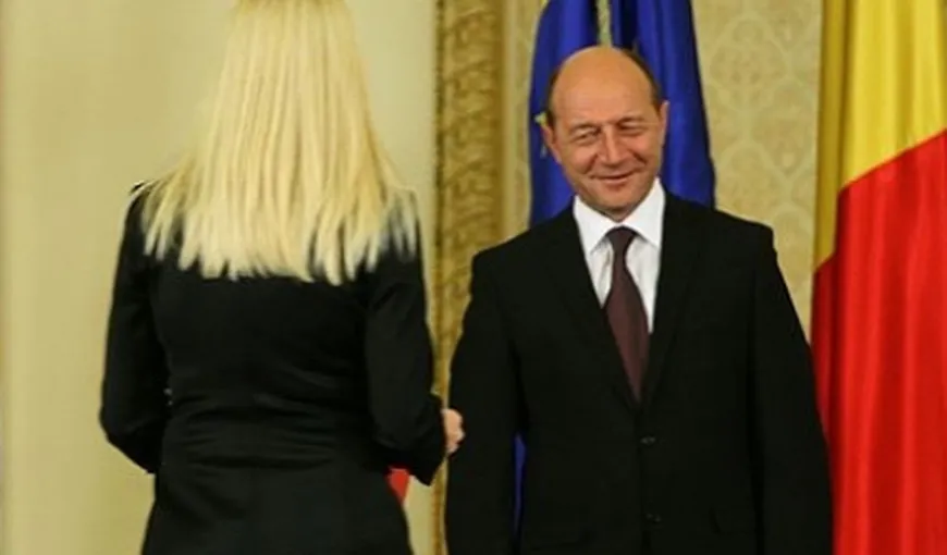 Traian Băsescu, aşteptat în PMP. Elena Udrea: Sperăm să vină măcar ca MENTOR