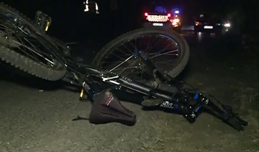 Accident în Ilfov. Un biciclist, lovit de un poliţist aflat în timpul serviciului VIDEO