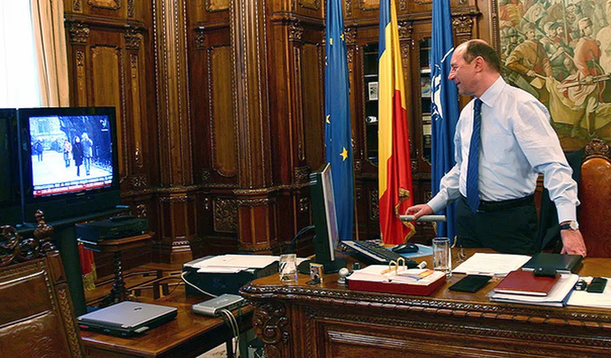 ALEGERI PREZIDENŢIALE. 11 pretendenţi la scaunul de preşedinte. Cine vrea să îi ia locul lui Traian Băsescu