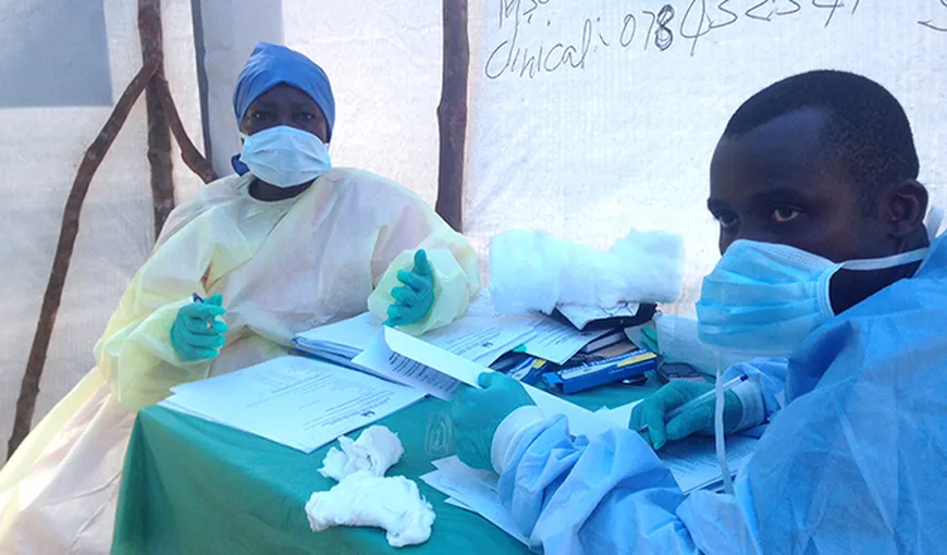 OMS vrea să EXPERIMENTEZE pe VOLUNTARI MEDICAMENTE pentru tratamentul împotriva virusului Ebola