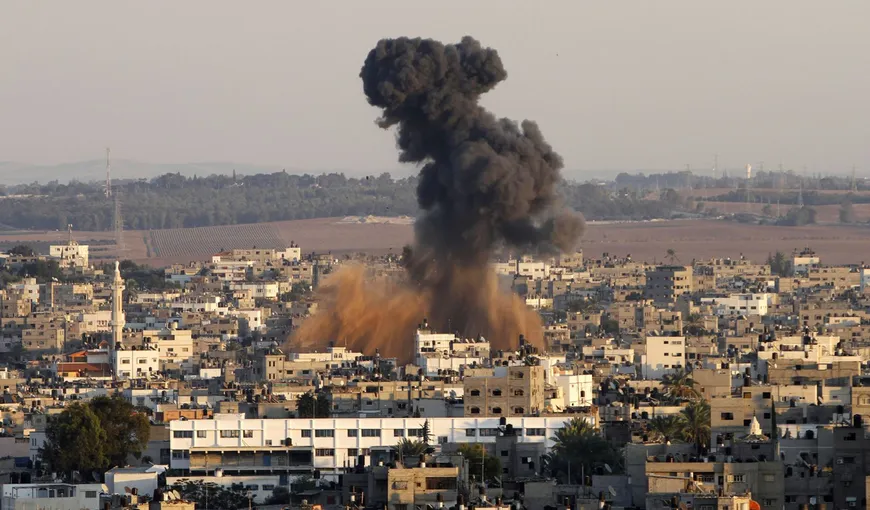 Gaza: soţia şi fiica unui şef militar ucise într-un raid israelian