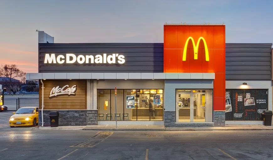 McDonald’s, cel mai negru an din istorie. Nici măcar americanii nu mai mănâncă celebra mâncare