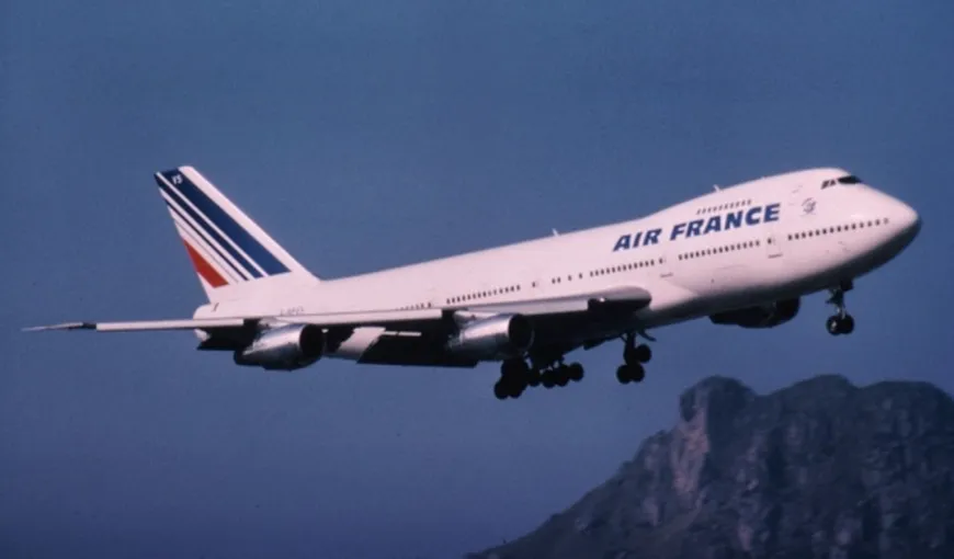 O cursă Air France a fost deviată după ce un pasager a murit
