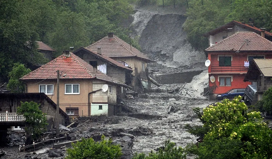 Avertizare MAE: Sectoare de DRUM BLOCATE în SERBIA din cauza alunecărilor de teren