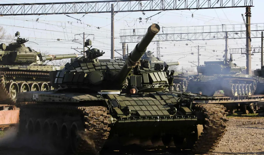 NATO îi cere Rusiei să-şi retragă trupele din Ucraina. 120 de BLINDATE ruseşti au pornit spre Lugansk