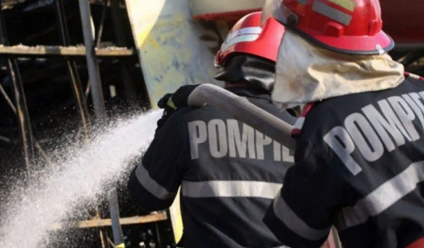 INCIDENT în Bucureşti. Un bărbat a dat foc unui restaurant după un conflict cu un angajat