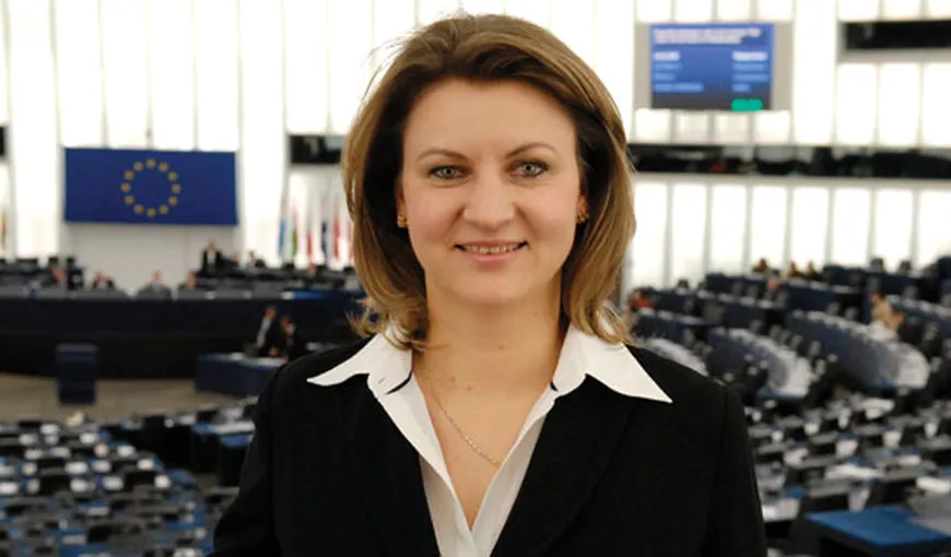 Adriana Ţicău, fost ministru MCTI, acuzată de abuz în serviciu, mită, trafic de influenţă, spălare de bani