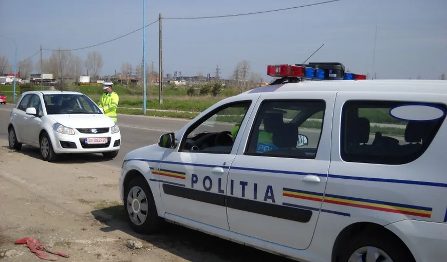Un ŞOFER a fost prins conducând cu 214 km/h pe autostrada Transilvania
