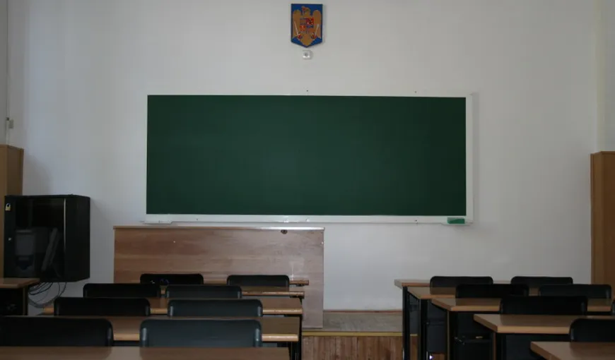 O femeie a înjunghiat mortal un elev şi a rănit alte trei persoane la un liceu din Cehia