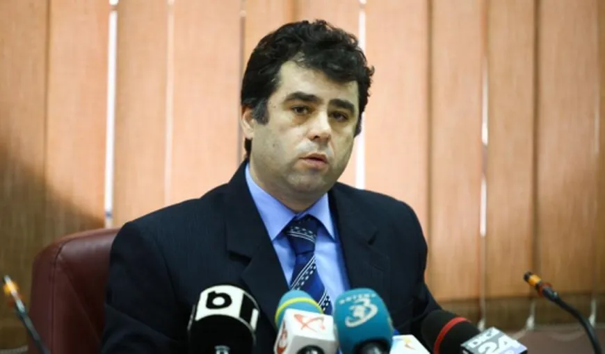 Judecătorul Dumbravă, apel la Tăriceanu pe cazul Şova: Parlamentul are o ŞANSĂ ISTORICĂ de a ieşi dintr-o GAURĂ NEAGRĂ