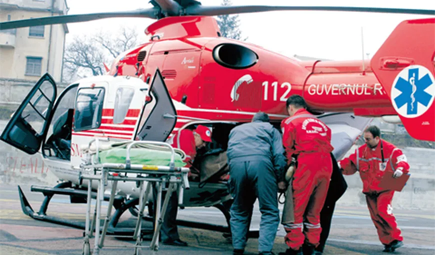 MOMENTE DE GROAZĂ la Iaşi: Un ELEV DROGAT, luat cu elicopterul de la şcoală