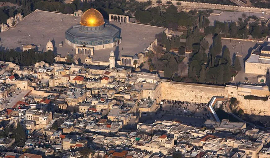 Decizie rarisimă: Israelul redeschide, selectiv, Esplanada Moscheilor