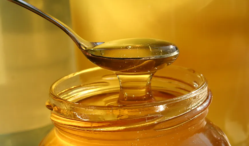 Lucruri mai puţin cunoscute despre mierea de albine