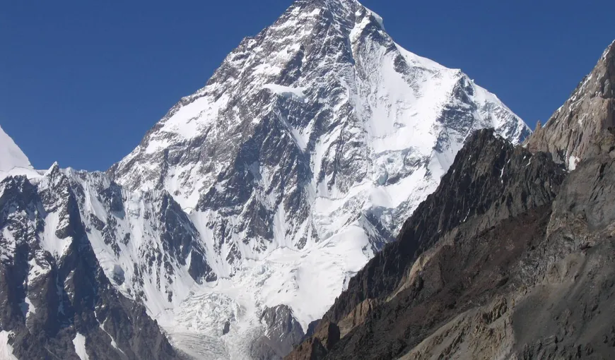 Muntele UCIGAŞ, al doilea vîrf din lume, după Everest, este MAI MIC cu 2 metri decât se ştia