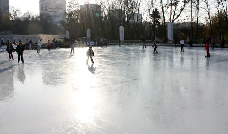 Se deschide patinoarul în Bucureşti. Intrarea este liberă pentru toată lumea