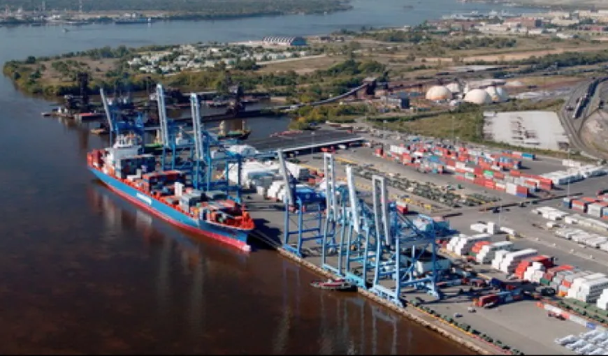 Inspectorii antifraudă verifică importurile din Portul Constanţa Sud-Agigea