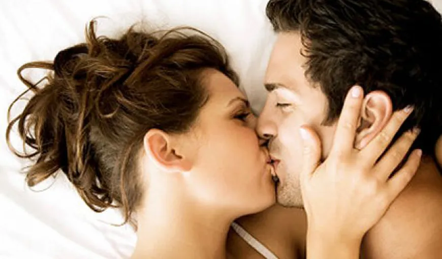 De ce ne place aşa mult să ne sărutăm. Cum te poate SCĂPA sărutul de COLESTEROLUL mărit