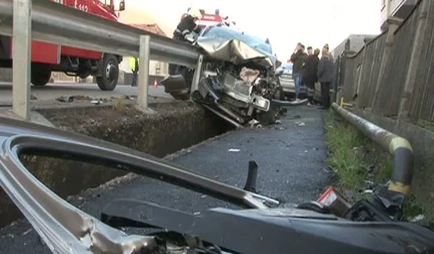 ACCIDENT ŞOCANT în Maramureş: O bară din metal a străpuns maşina, şoferul a scăpat ca prin MINUNE – VIDEO