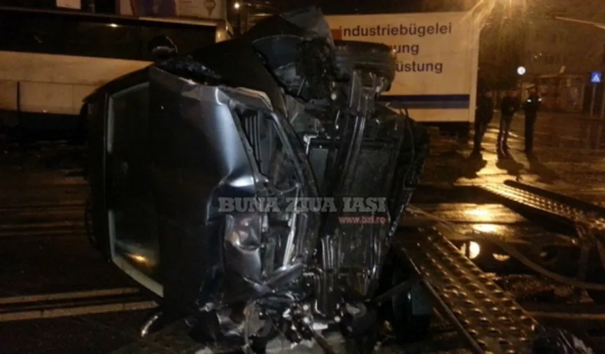 ACCIDENT GRAV în Iaşi, produs de şoferul unui autocar care nu a acordat prioritate VIDEO