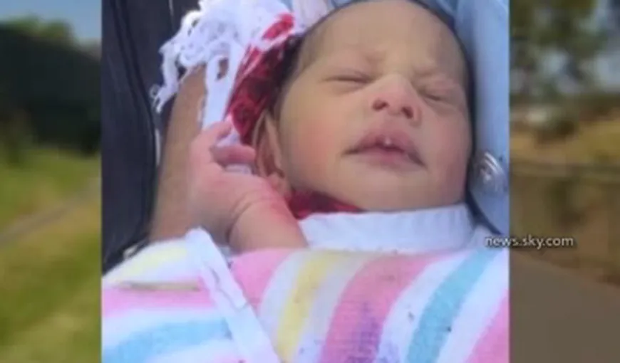 MIRACOL. Un bebeluş a SUPRAVIEŢUIT CINCI ZILE în canalul în care fusese aruncat de mama sa