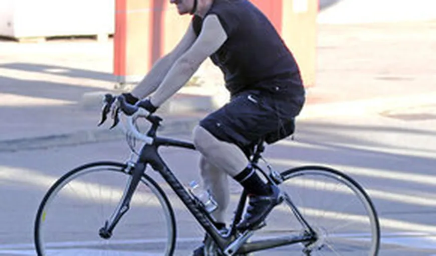 Bono, la terapie intensivă, trei plăci metalice şi 18 şuruburi după un accident de bicicletă
