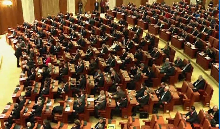 Conducerea Camerei a RESPINS propunerea lui Iohannis privind discutarea Legea amnistiei înainte de alegeri