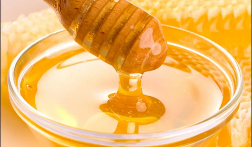 SĂNĂTATEA TA: Tratamente naturiste cu tinctură de propolis şi miere