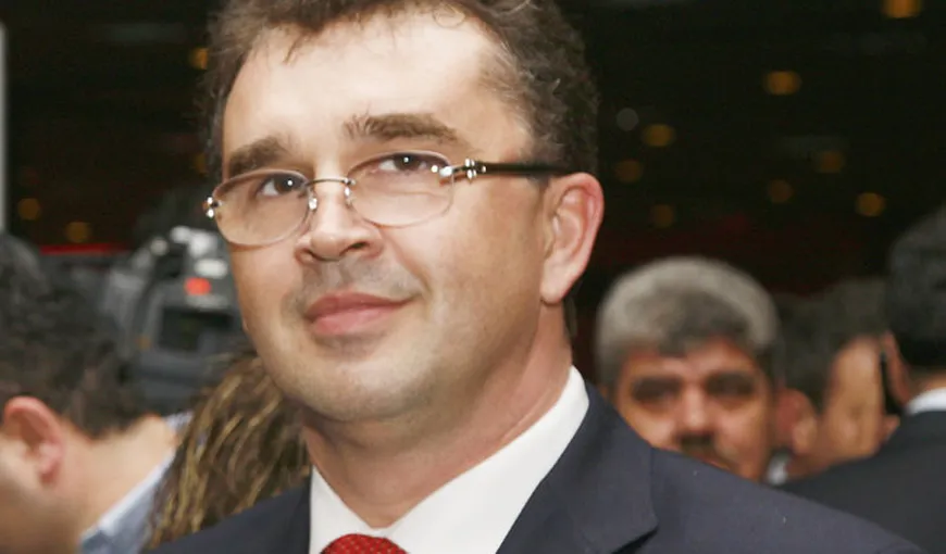 Marian Oprişan: Victor Ponta ar trebui să renunţe la miniştrii care nu au fost performanţi