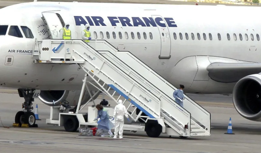 O persoană bolnavă de Ebola primeşte tratament medical în Franţa