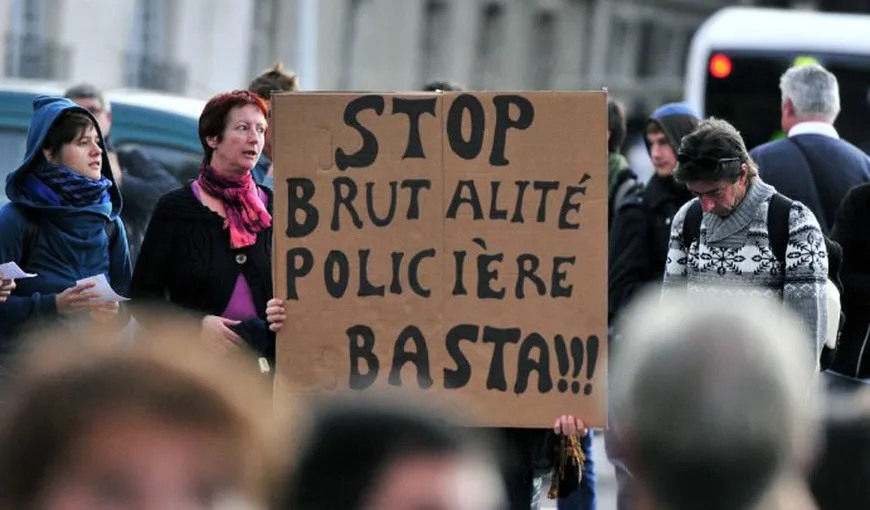 Violenţe în vestul Franţei: Cinci persoane au fost rănite în confruntări