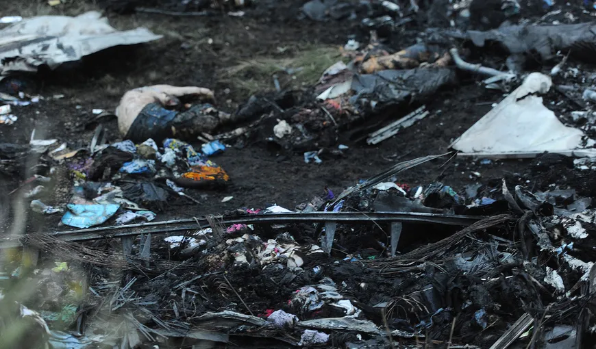 DESCOPERIRE ŞOCANTĂ la locul prăbuşirii avionului malaezian din Ucraina