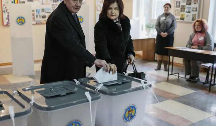 ALEGERI MOLDOVA 2014: 3,2 milioane de moldoveni aleg calea UE sau a Moscovei