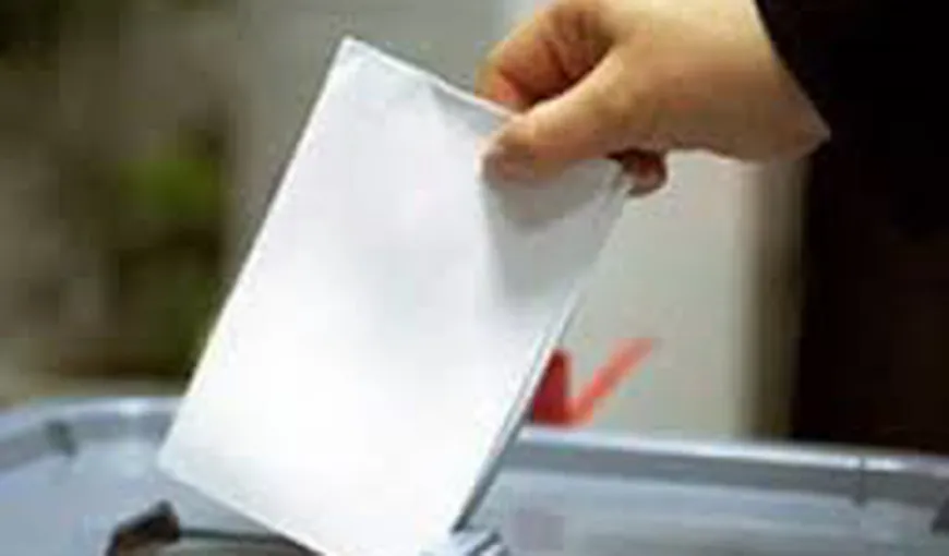 ALEGERI PREZIDENŢIALE 2014: Românii din străinătate, la urne în 45 de secţii, la începerea votului în România