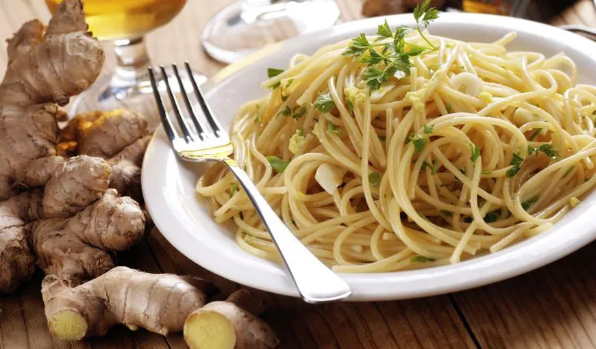 REŢETA ZILEI: Spaghete cu sos de ghimbir şi pătrunjel