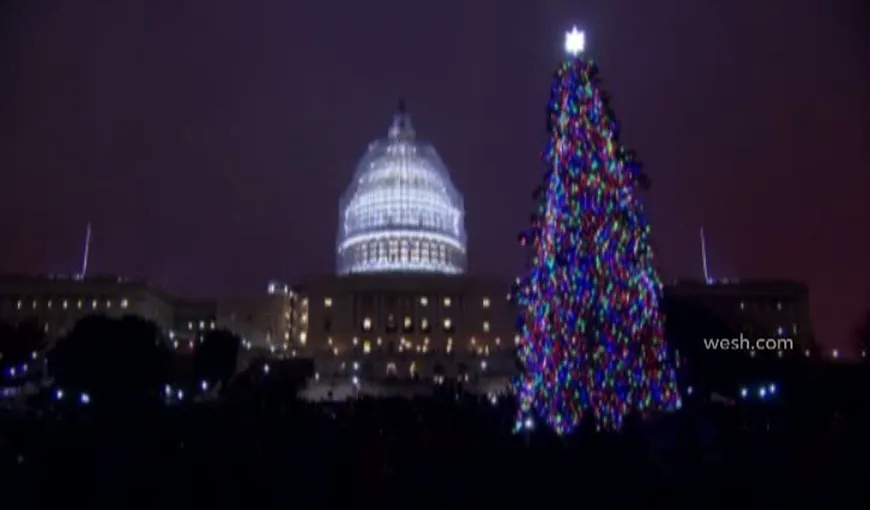 S-au aprins luminile în bradul de Crăciun din faţa Congresului SUA VIDEO