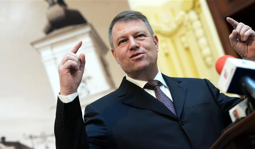 Klaus Iohannis a semnat decrete „ca primarul” în a doua zi de mandat