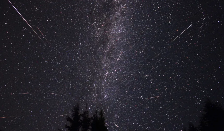 FENOMEN SPECTACULOS: Ploaie misterioasă de meteoriţi, observată şi în România VIDEO