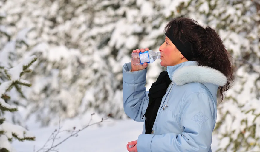 Ce trebuie să faci pentru a rămâne hidratat iarna aceasta