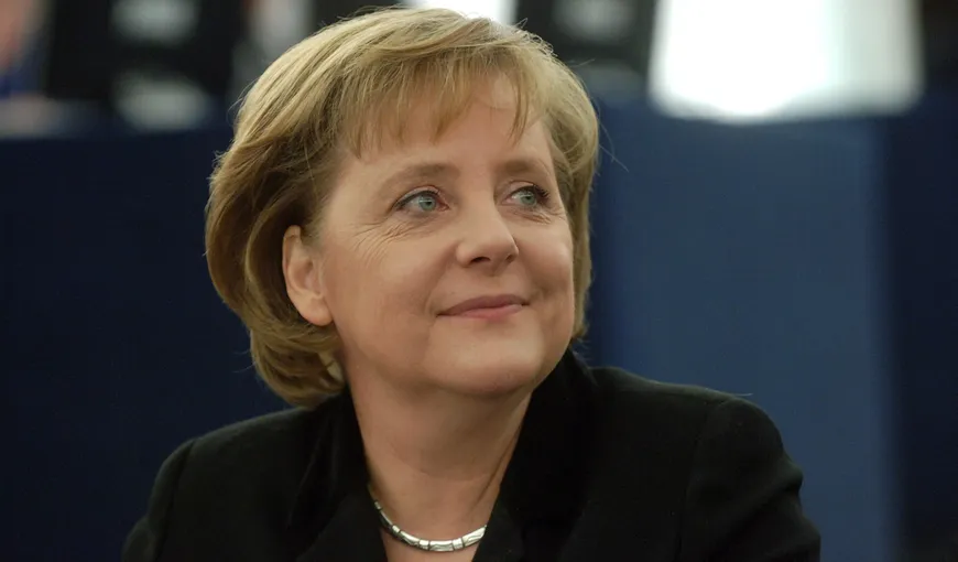 Angela Merkel a discutat cu Vladimir Putin şi Petro Poroşenko despre situaţia din Ucraina