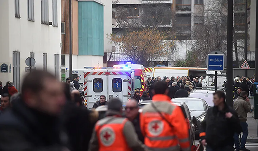 Poliţia franceză a mobilizat 3.000 de oameni pentru a da de urma teroriştilor. Percheziţii în două locuinţe