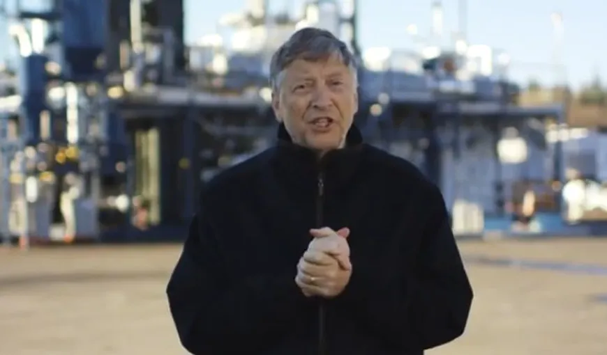 Bill Gates a BĂUT APĂ obţinută prin filtrarea excrementelor umane: Este foarte bună VIDEO