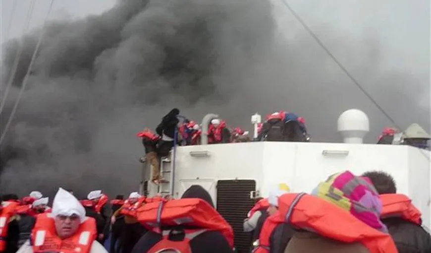 Incendiul de pe feribotul Norman: Au scăpat de FLĂCĂRI, dar au ajuns în GURA RECHINILOR