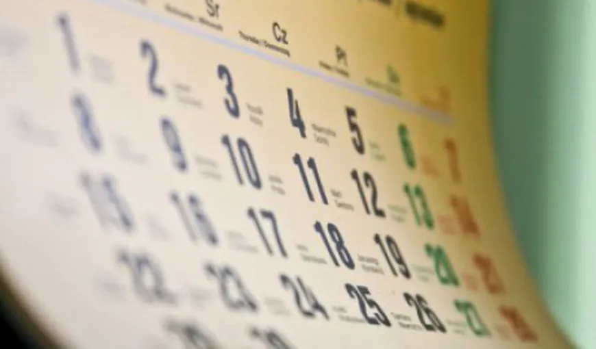 ZILE LIBERE în 2015. Calendarul sărbătorilor legale. Câte libere ratează românii în acest an
